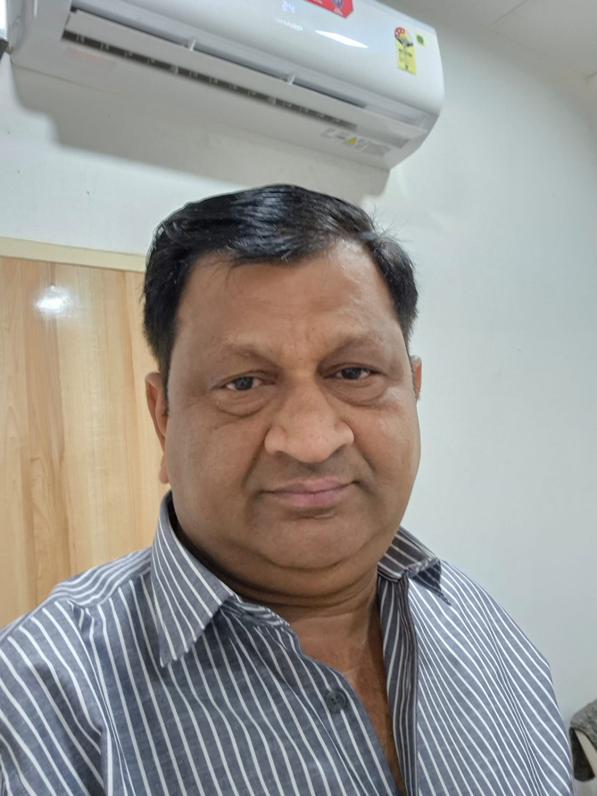 ईश्वर अग्रवाल