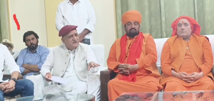 राजस्थान में आखिर क्यों हो रही है राज्य वृक्ष की कटाई पूछता है बिश्नोई